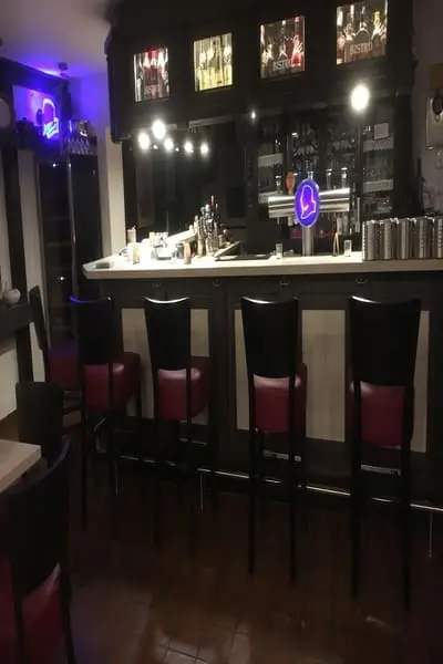 Bar ansicht bei nacht